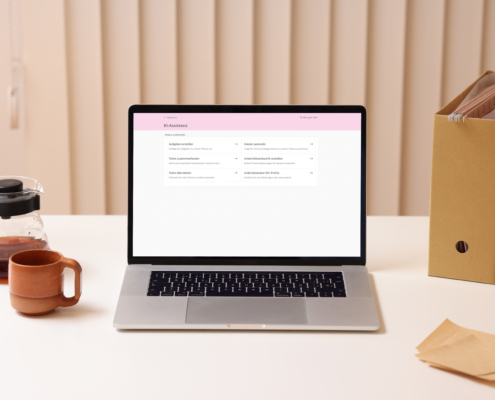 Bild eines MacBooks, auf dem ein fobizz Workshop zu sehen ist.